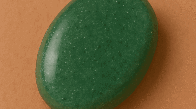 Aventurin Kuvars: Şansın, Bolluğun ve İçsel Sükûnetin Doğal Taşı