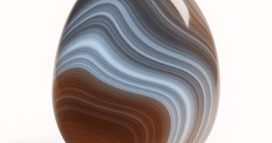 Botswana Akik (Agate): Yumuşak Bantlarıyla Sakinlik, Koruma Taşı