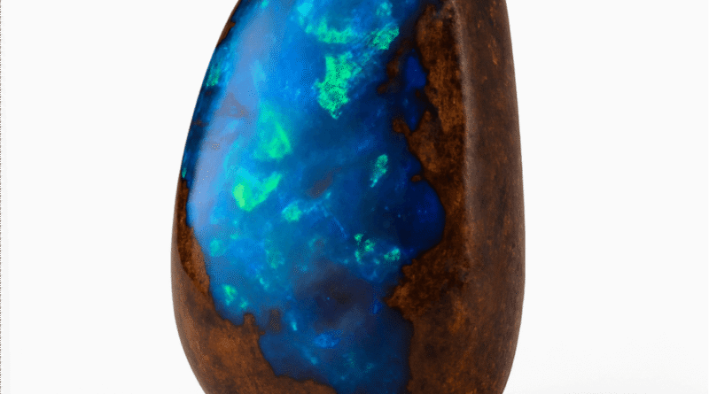 Boulder Opal: Kaya Dokusu ve Gökkuşağı Işıltısıyla Büyüleyen Taş