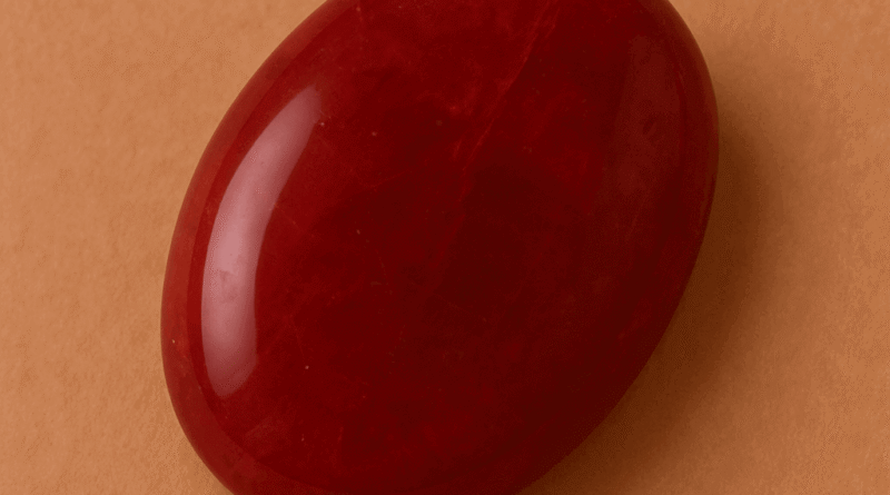 Kırmızı Beril (Bixbite veya Red Beryl) Kuvars: Nadir ve Güçlü Taş